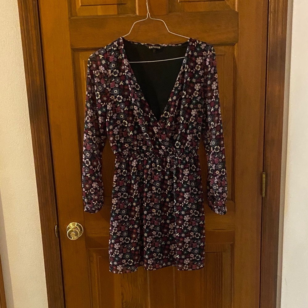 Floral V-Neck Dress - Black and Pink